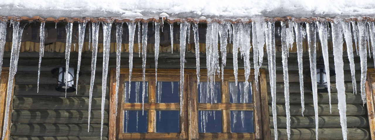 Spray foam prevents ice dams by providing proper insulation in Clarksville attic spaces Spray foam prevents ice dams by providing proper insulation in Clarksville attic spaces
